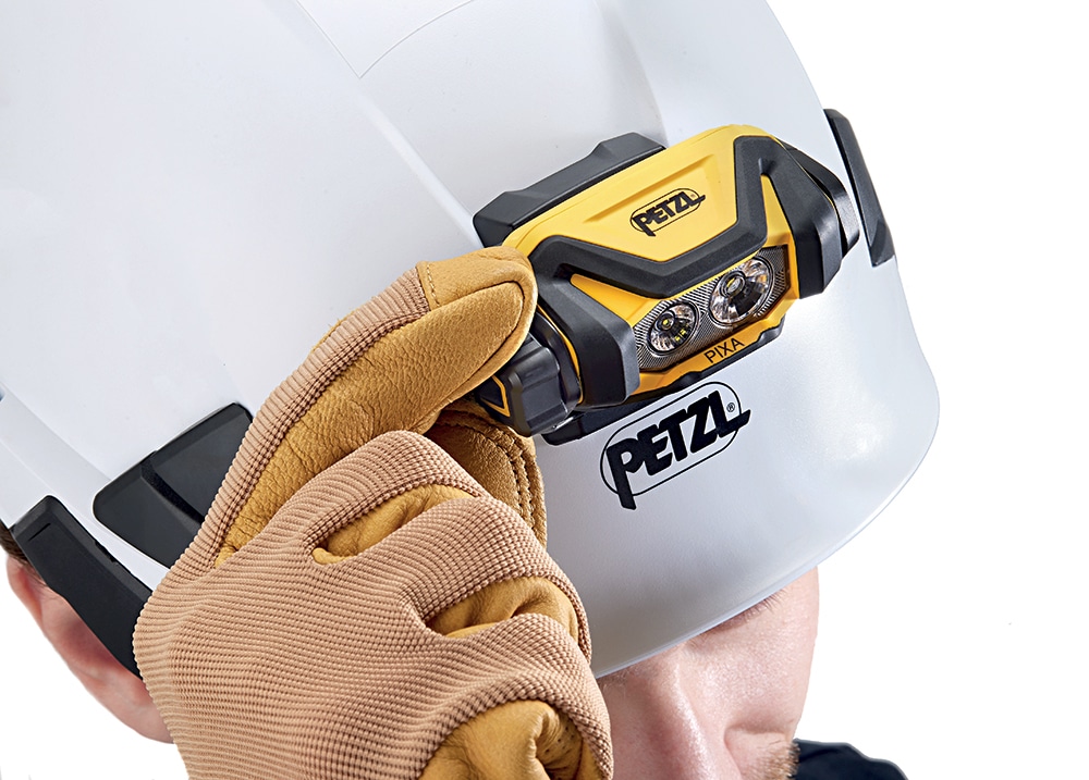 Lampe frontale PIXA Petzl sur casque de sécurité